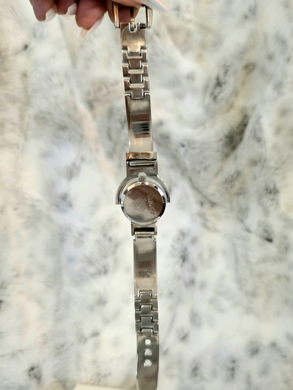 Gucci Vintage Silver and Black Buckle Adjustable Bracelet Bangle Watch Timepiece - Picture 10 of 13